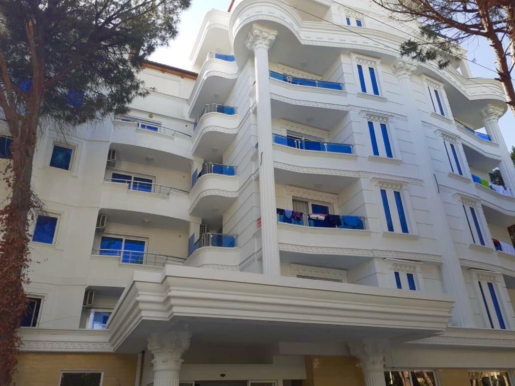 Fafa Beach Hotel Golem  Esterno foto